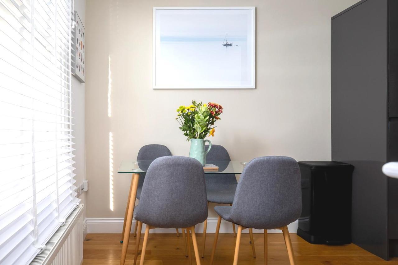 Apartment Wellington Mews - Centre Of Town With Parking *