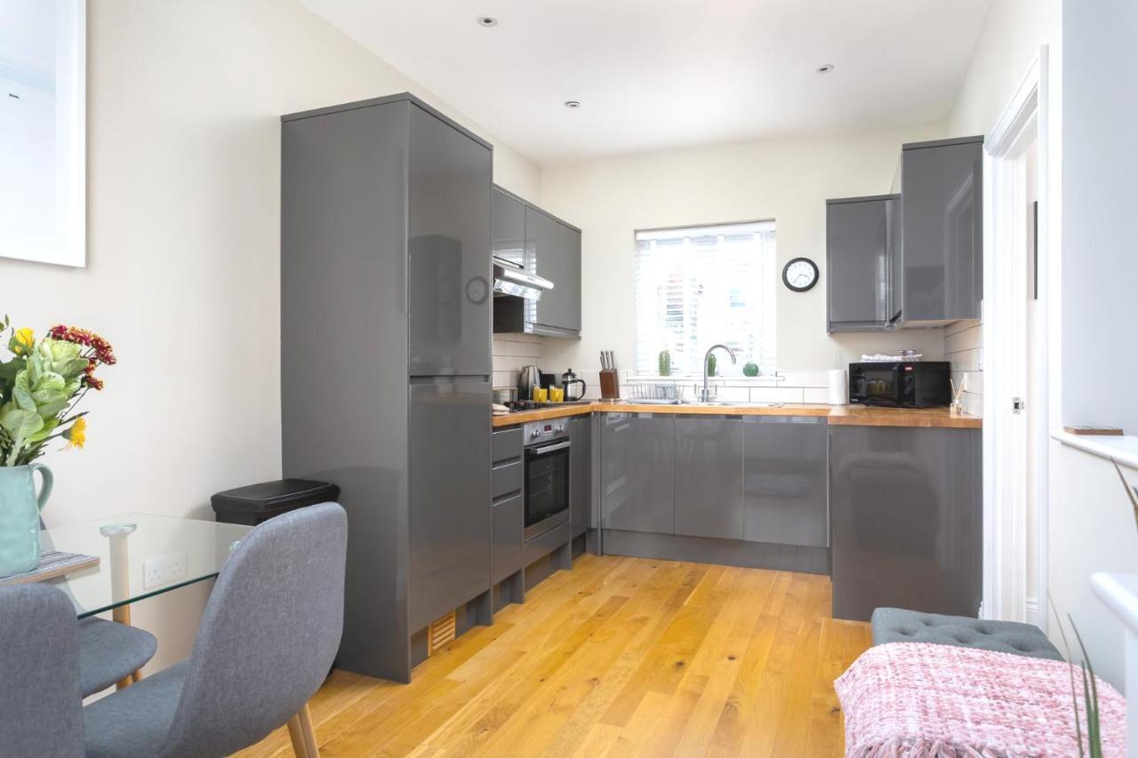 Wellington Mews - Centre Of Town With Parking Apartment *